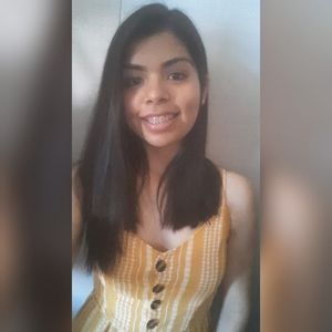 Meet your Posher, Alejandra
